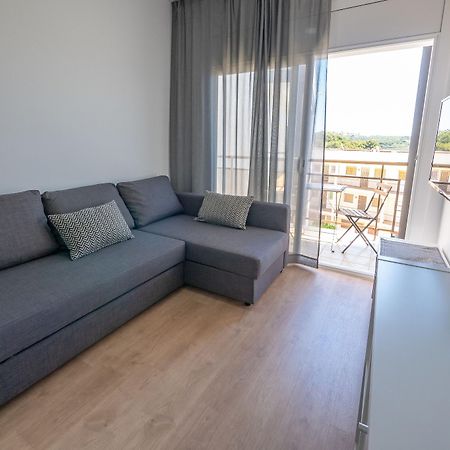 Ar Melrose Place Apartment Lloret de Mar Bagian luar foto