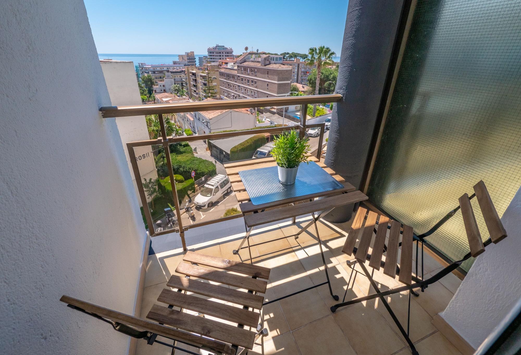 Ar Melrose Place Apartment Lloret de Mar Bagian luar foto