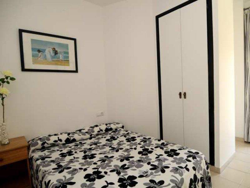 Ar Melrose Place Apartment Lloret de Mar Bagian luar foto