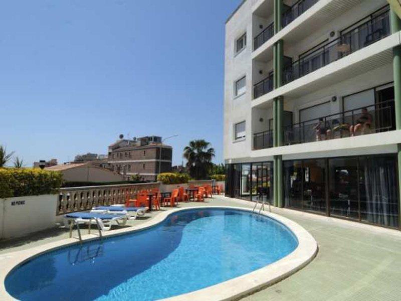 Ar Melrose Place Apartment Lloret de Mar Bagian luar foto